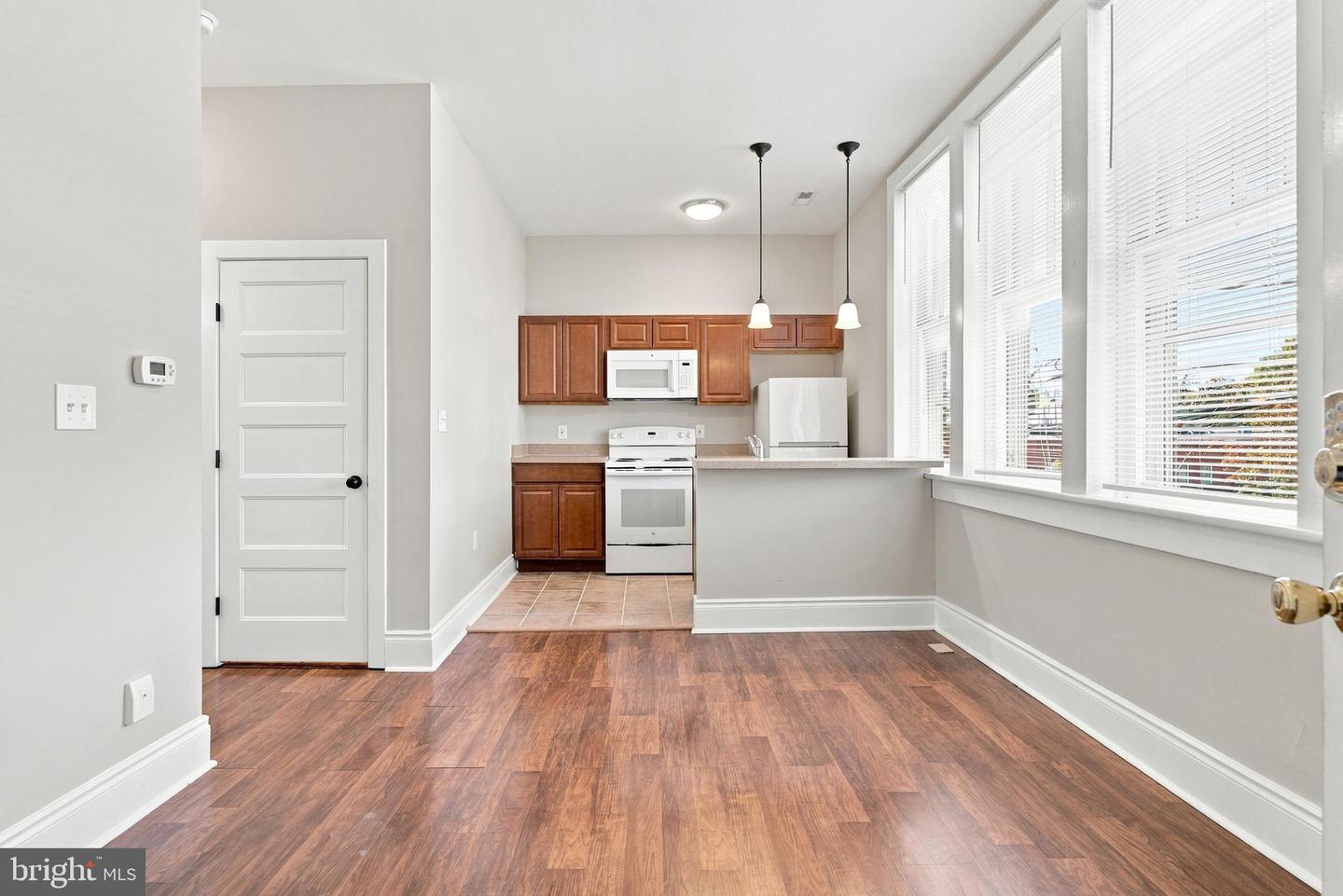 132 N Braddock St #201 — photo