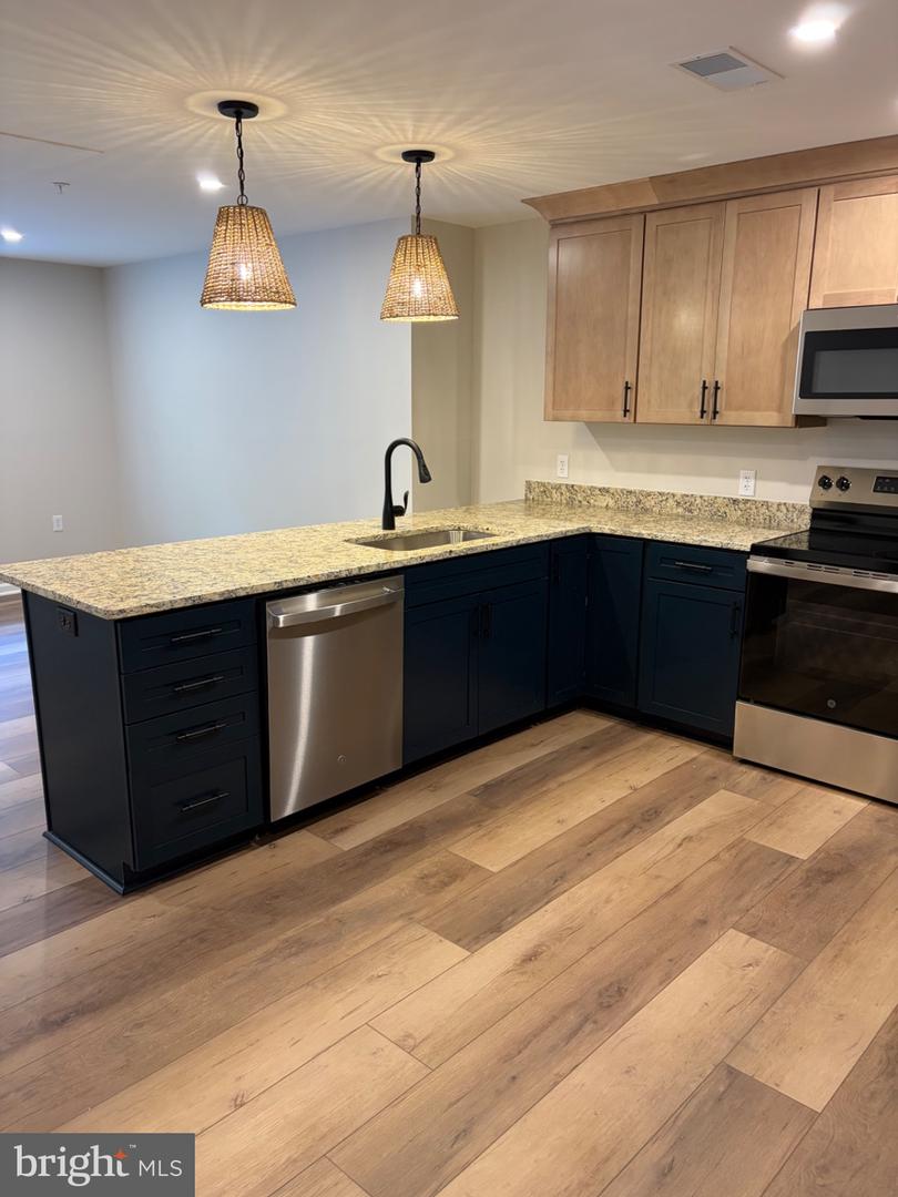 519 Amherst St #202 — photo
