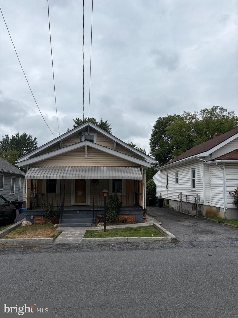 32 Jackson Ave — photo
