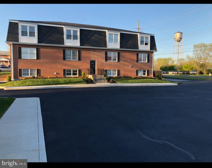 2401 Papermill Rd #6 — photo