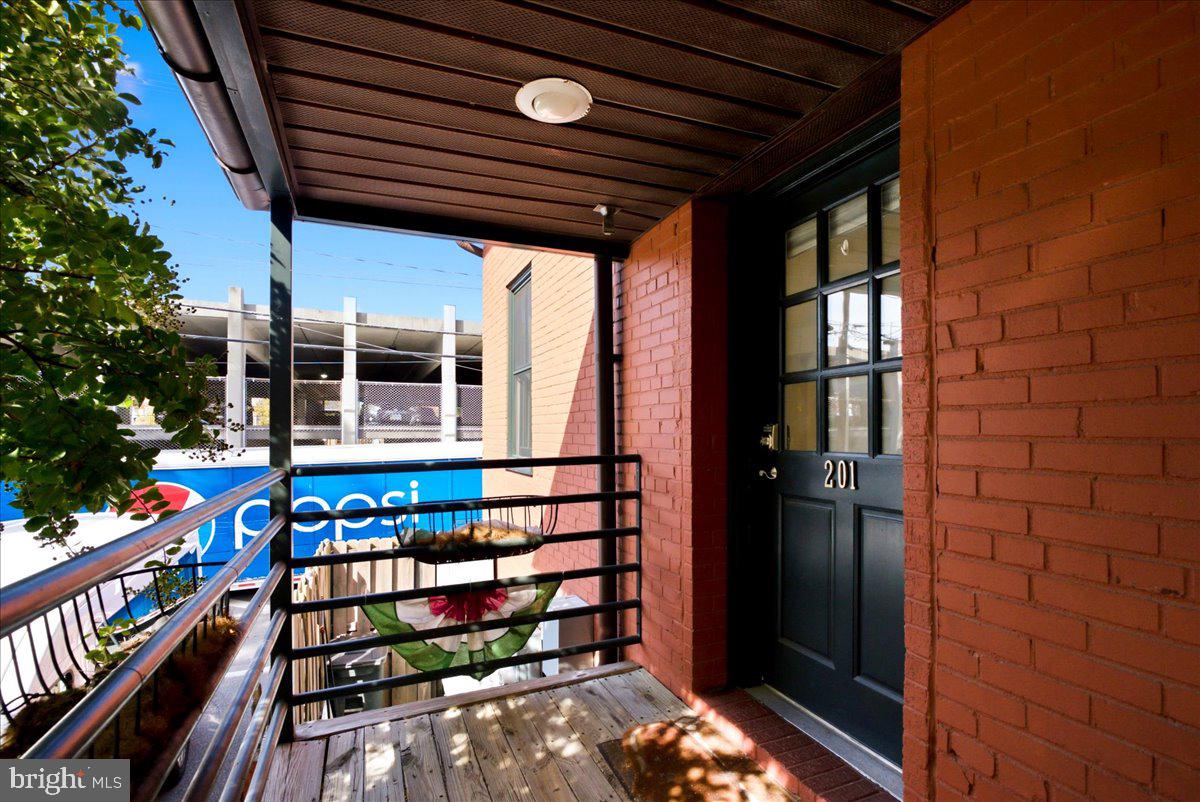 116 N Indian Aly #201 — photo