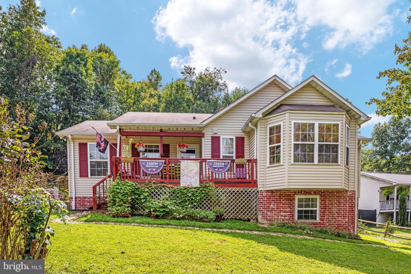 107 Tee Ct — photo