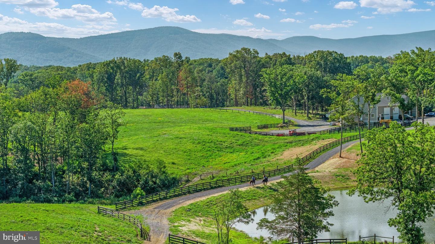 359 Ridgeway Road, Front Royal, VA 22630 — photo 2
