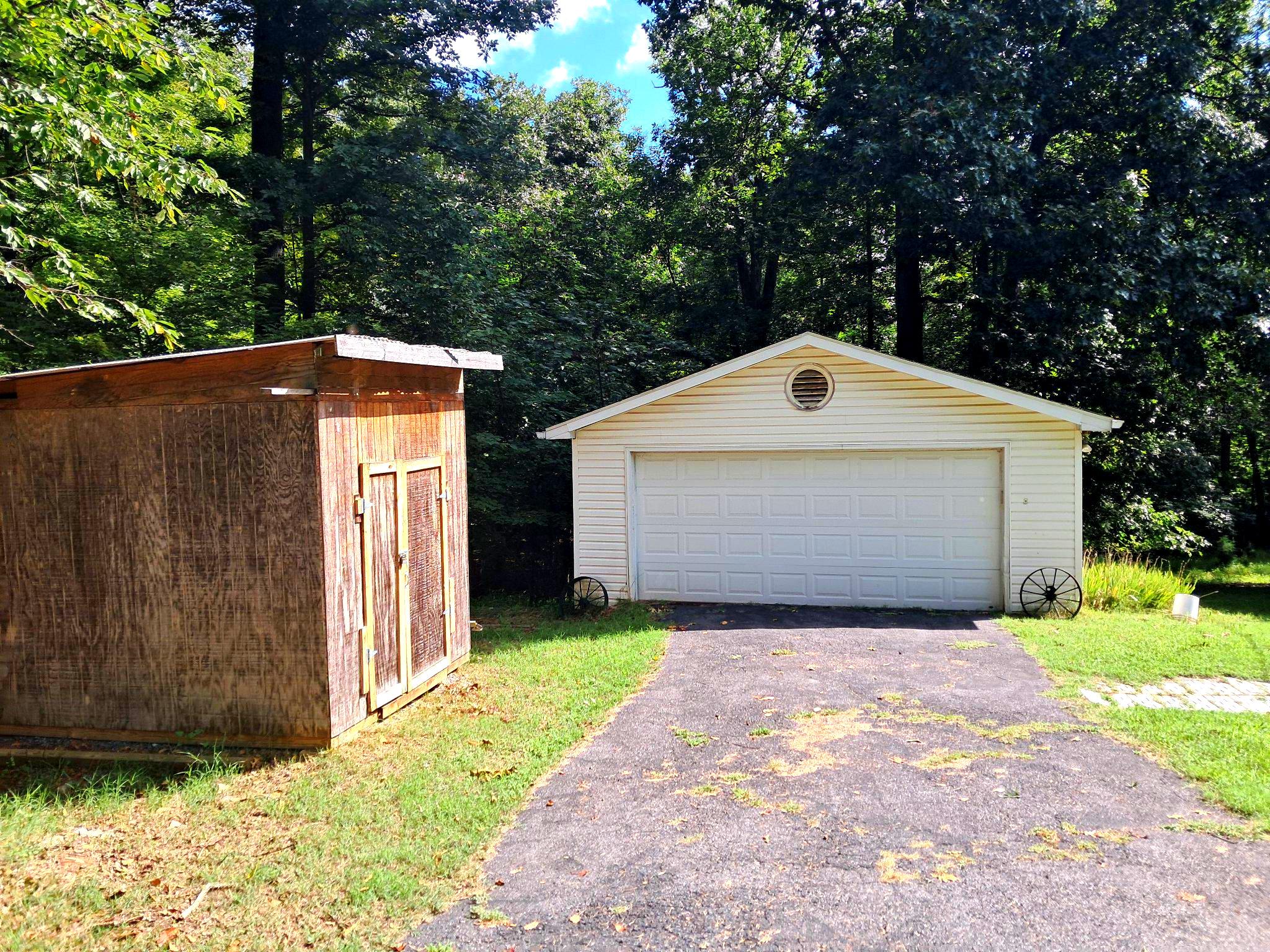 674 McCoys Ford Rd — photo