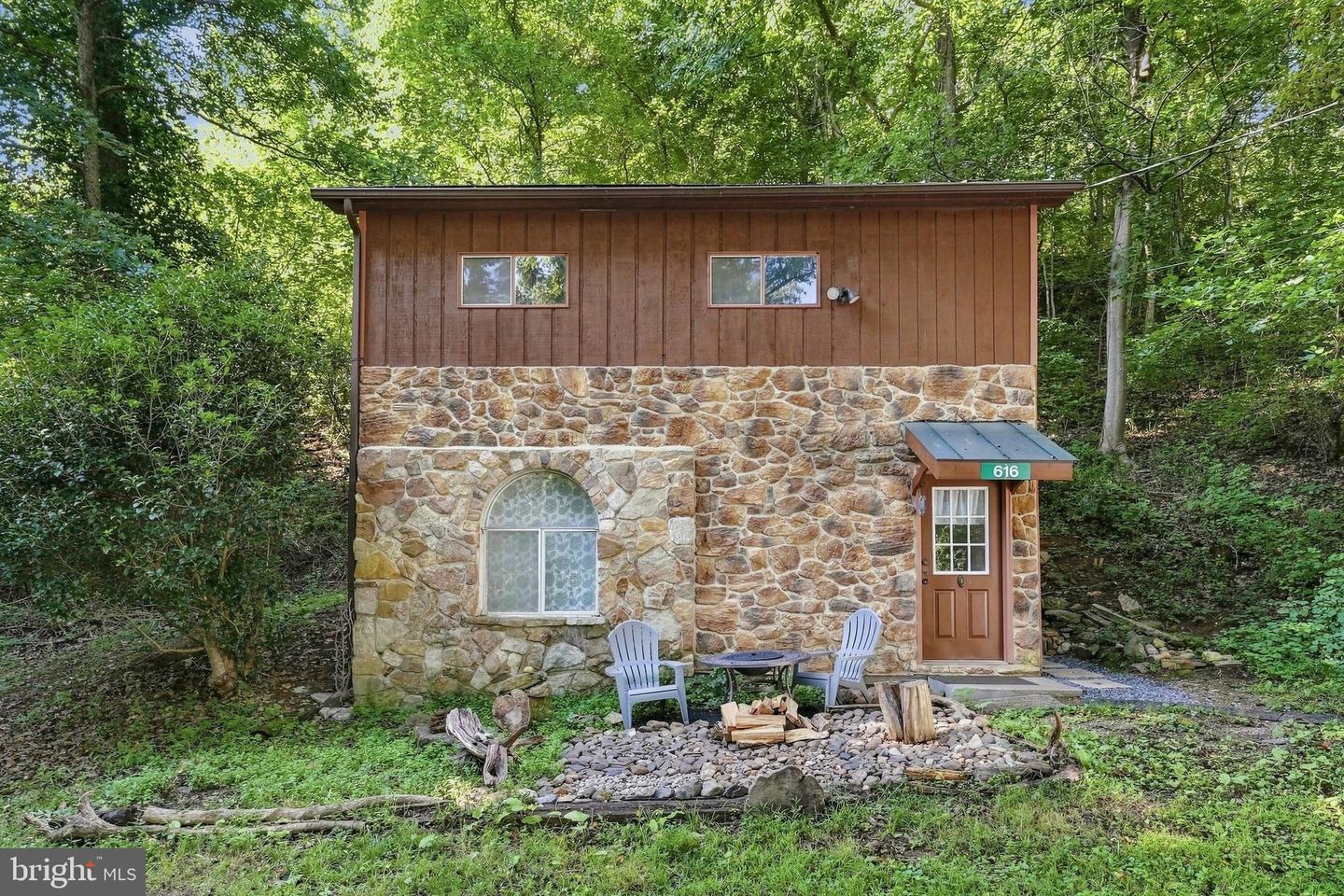 616 Harris Dr — photo