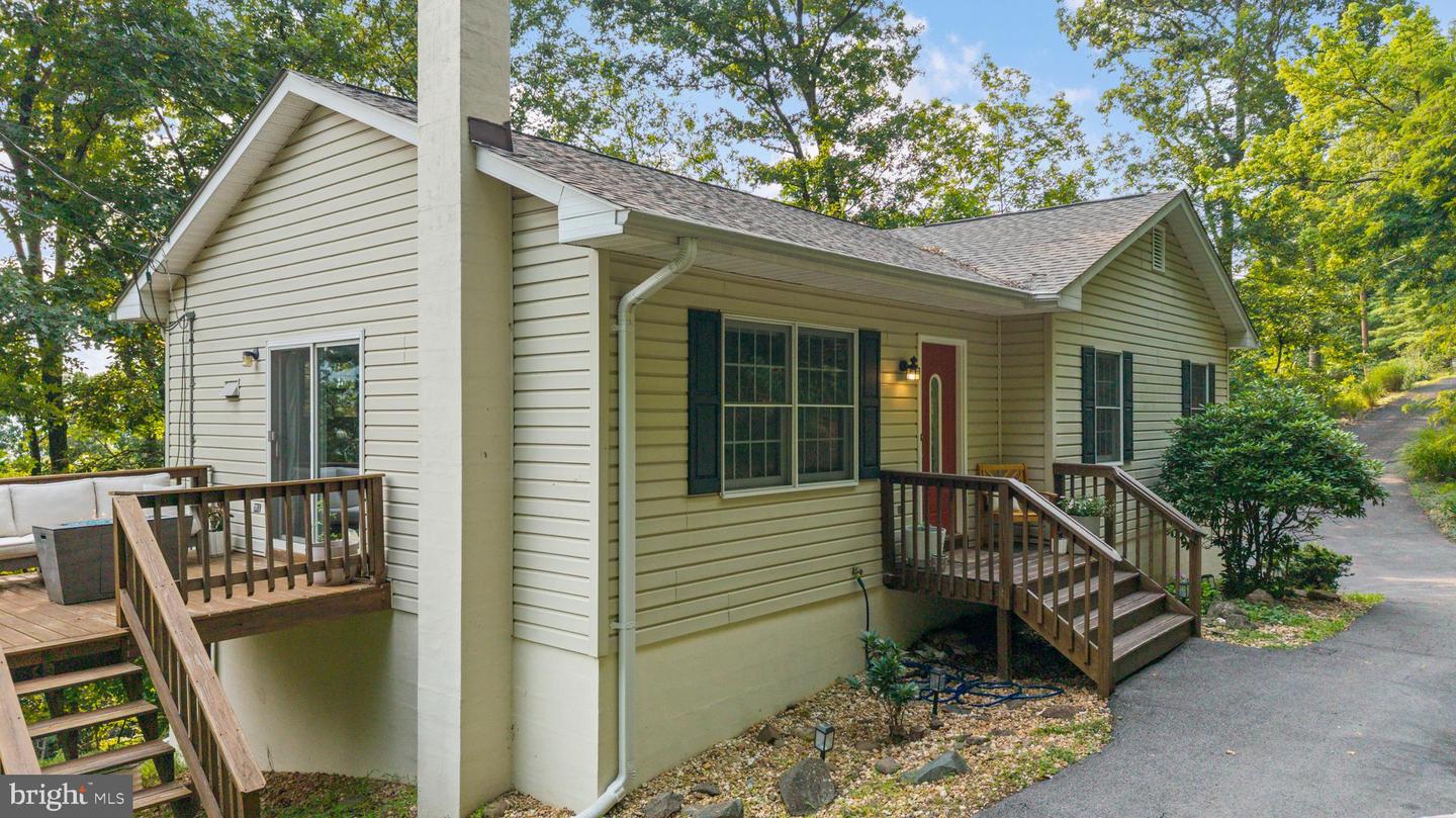 1336 Granny Smith Rd — photo