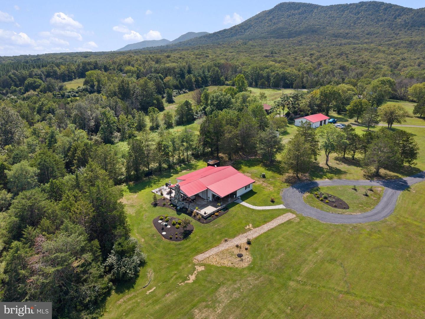 50 Rolling Valley Ln — photo
