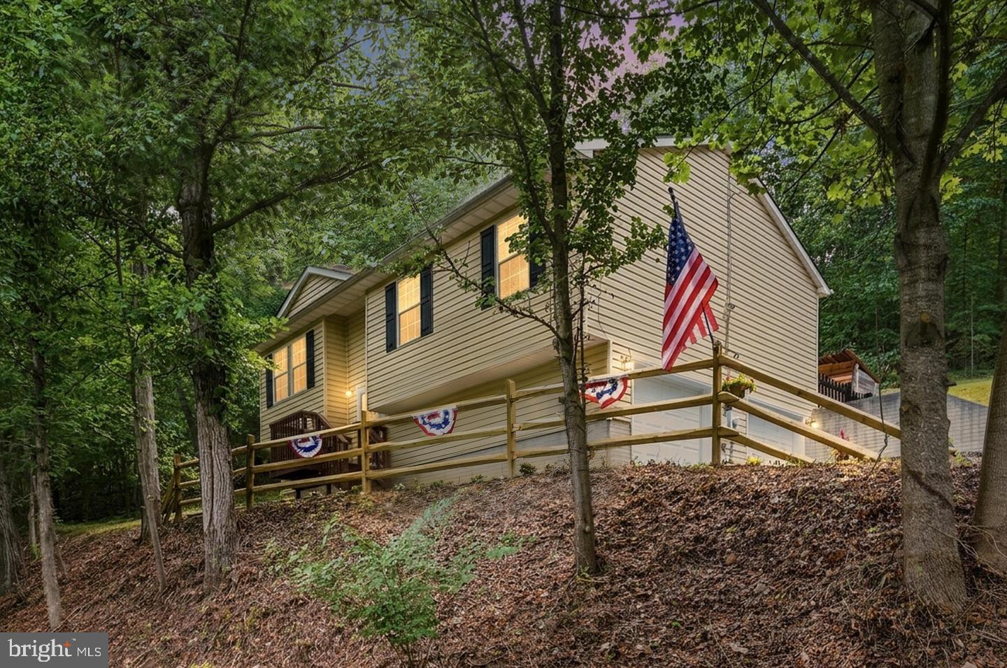 286 Oregon Hollow Rd — photo