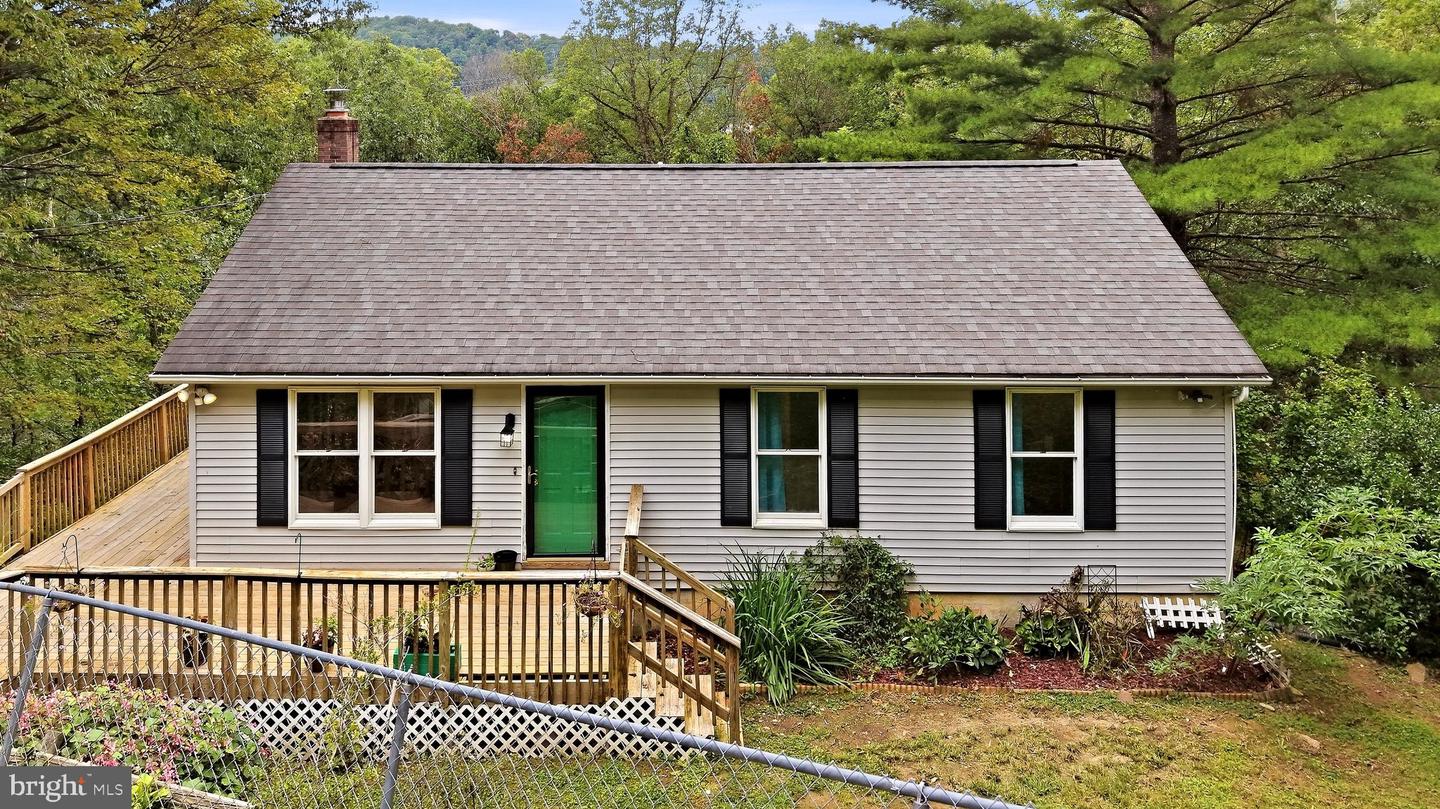 684 Grimes Golden Rd — photo
