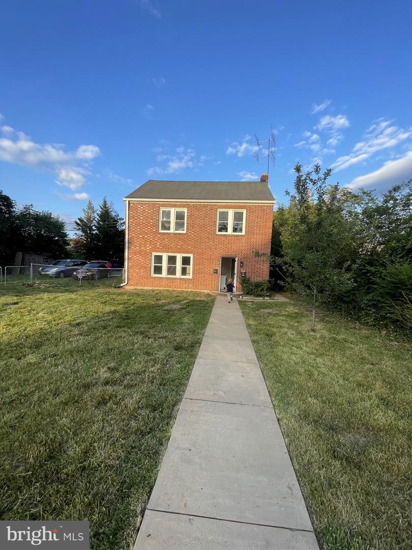415 Virginia Ave #a — photo