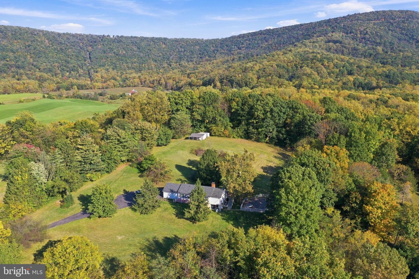 221 Skyline Forest Dr — photo