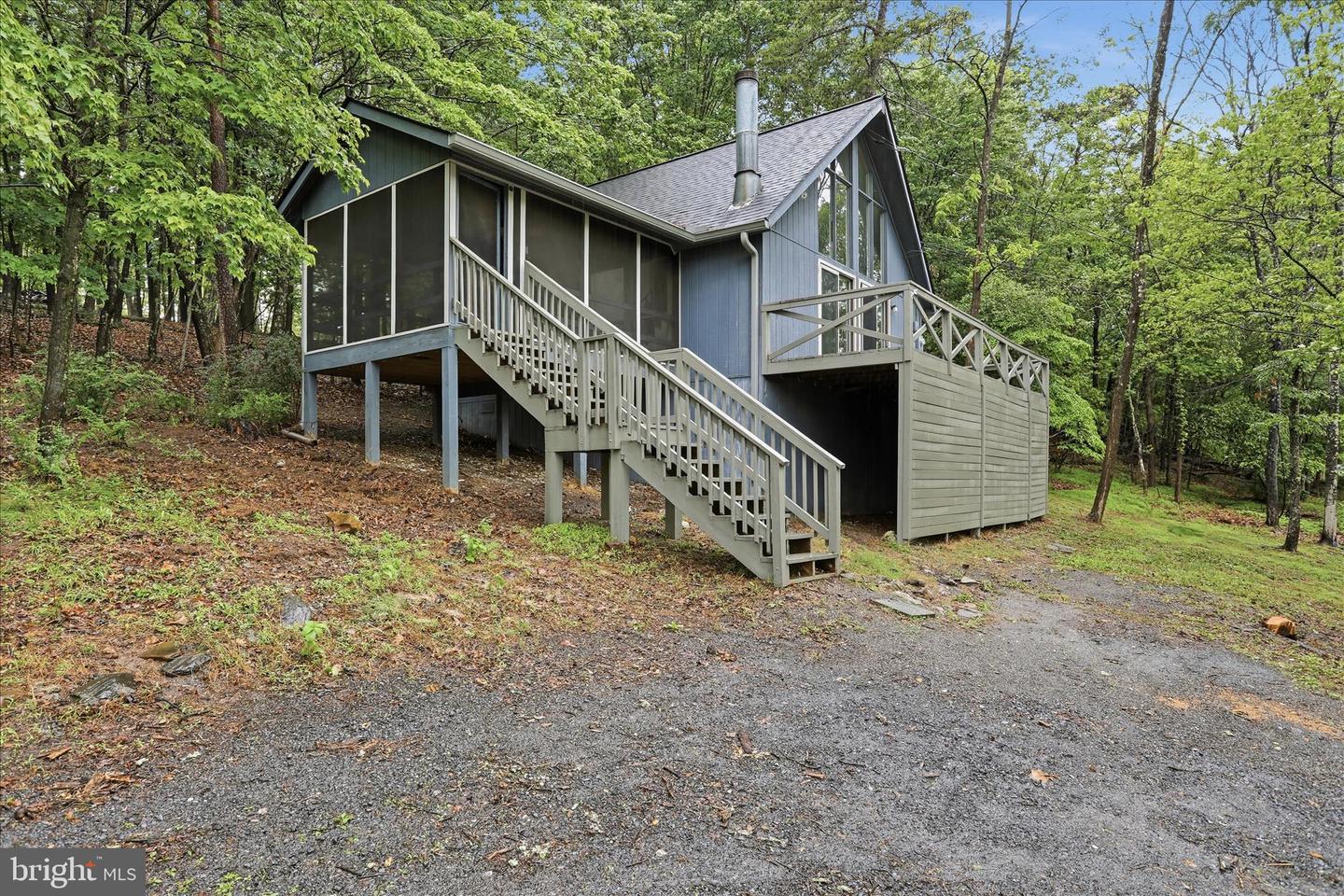 578 Walden Rd — photo
