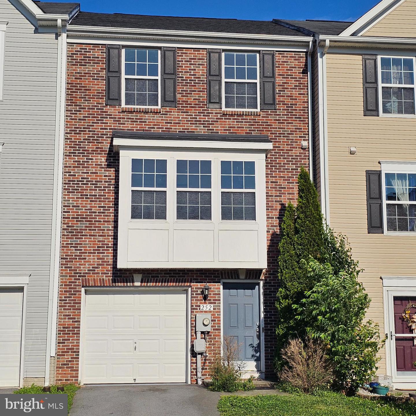 252 Rumbling Rock Road, Hedgesville, WV 25427