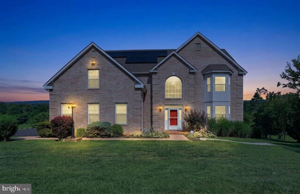 18 Treasure Dr — photo