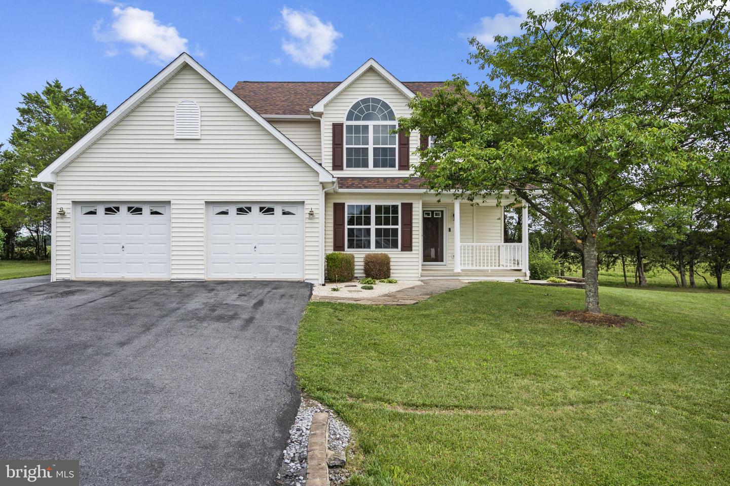 57 Hansberry Ct — photo