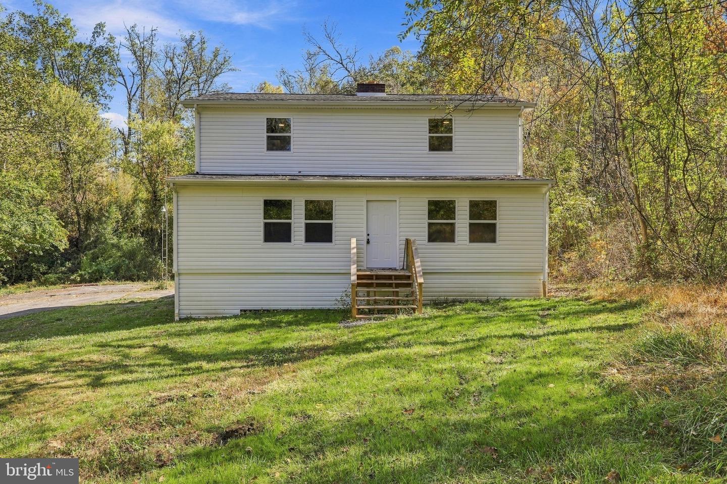 132 Riverview Dr — photo