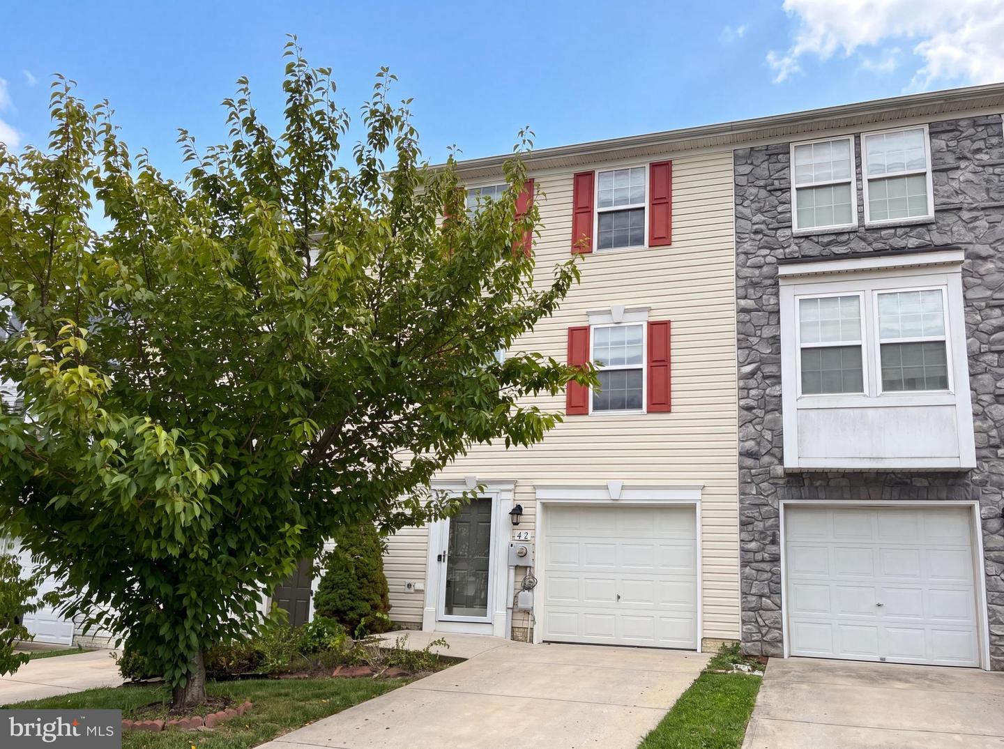 42 Council Ct — photo