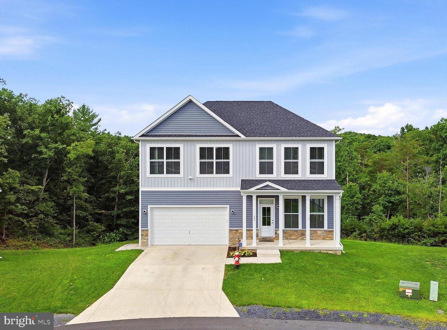 151 Thyme Way — photo