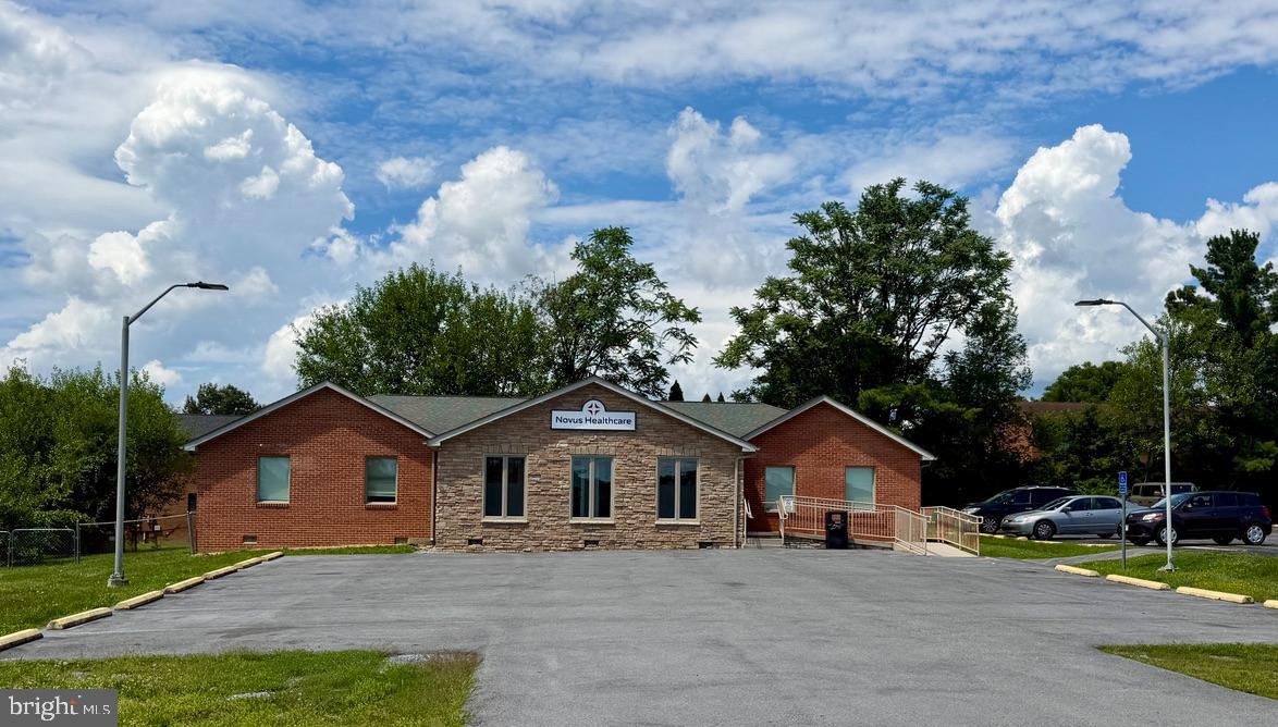 307 Medical Ct — photo