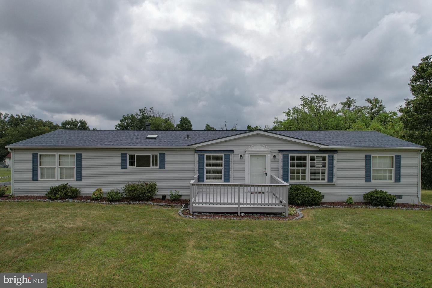 706 LOOP ROAD, GERRARDSTOWN WV 25420 — photo 3