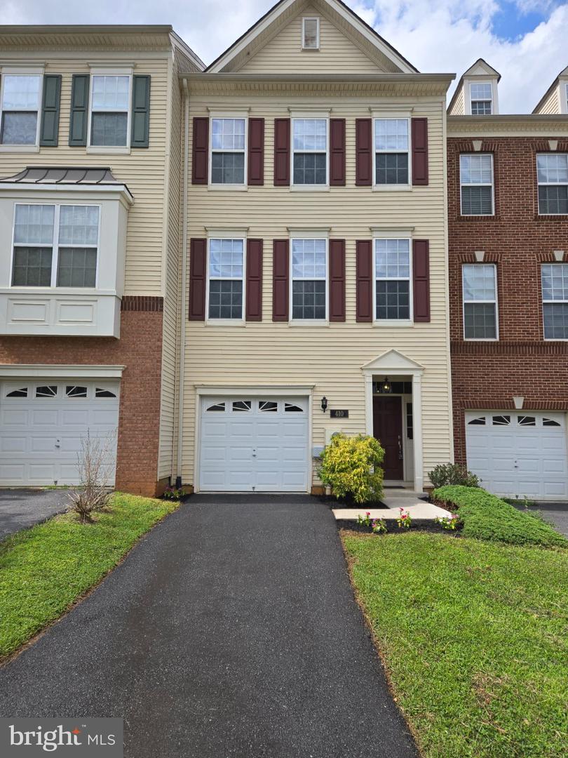 410 Klee Dr — photo