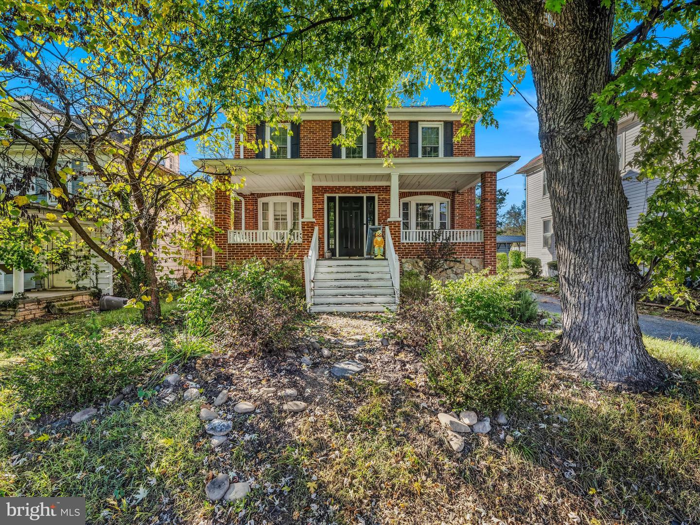 9872 Winchester Ave — photo