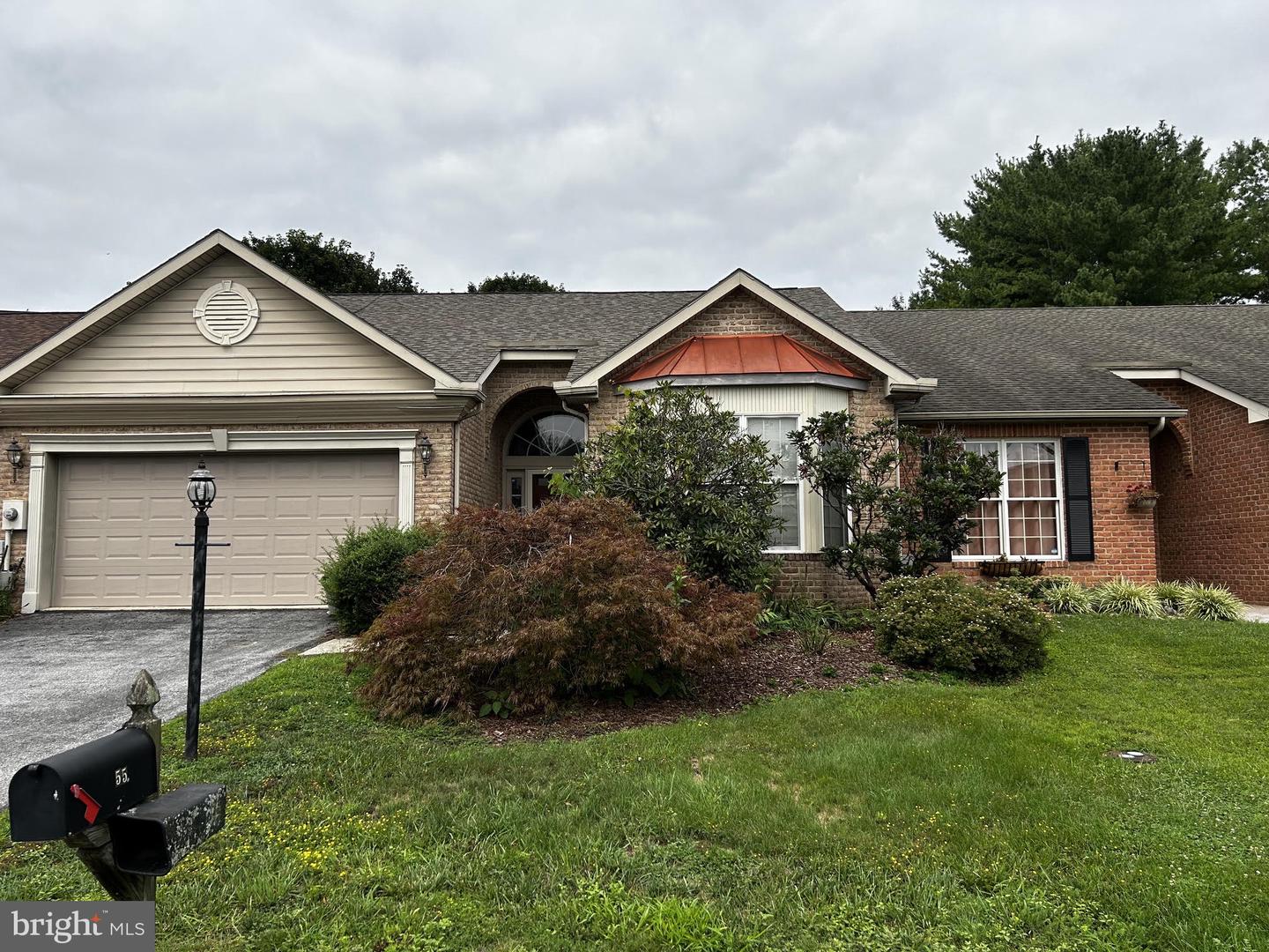 55 Radcliff Ln — photo