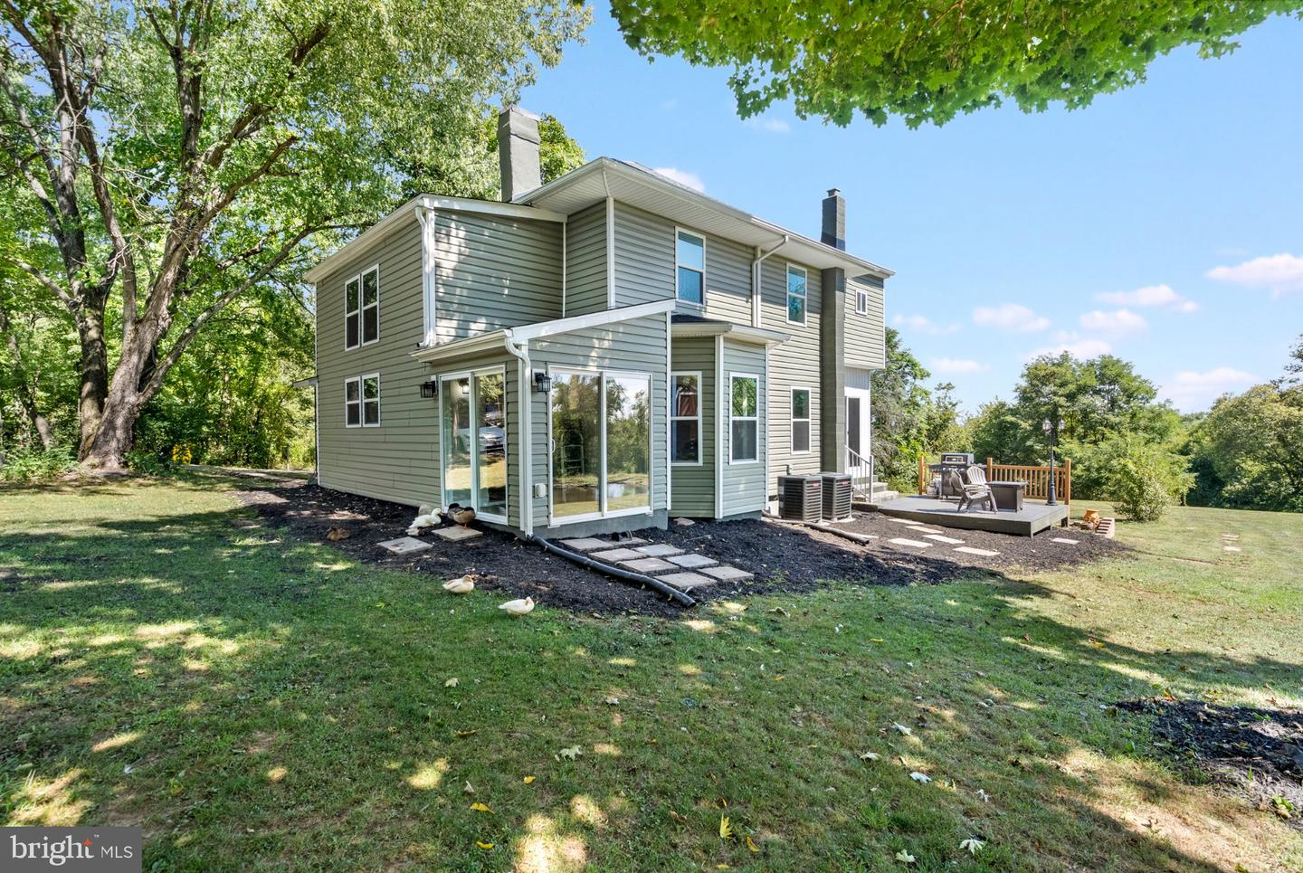 1071 Hammonds Mill Rd — photo