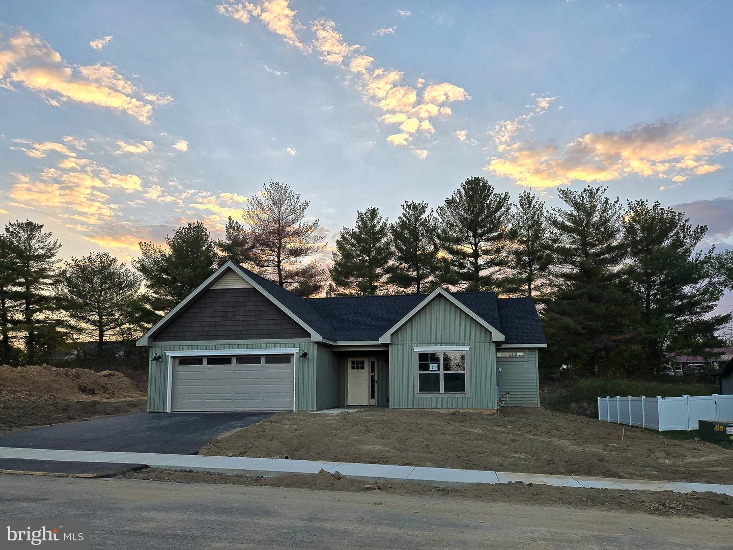 203 Haskell Dr — photo