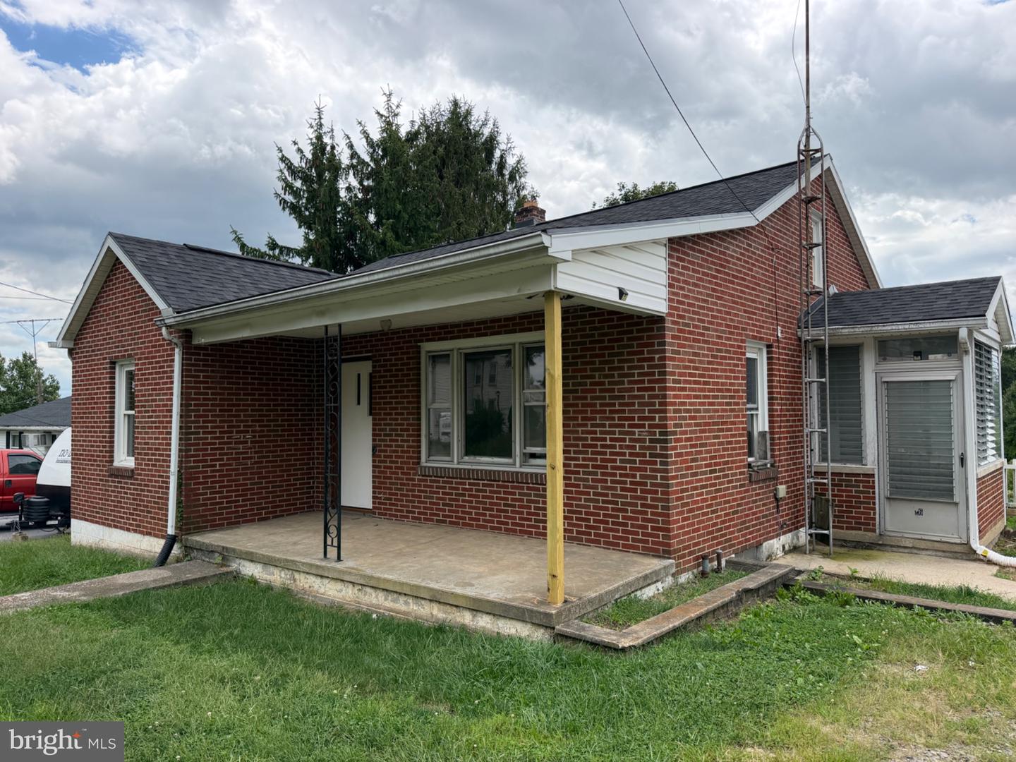 264 Jenny Wren Dr — photo