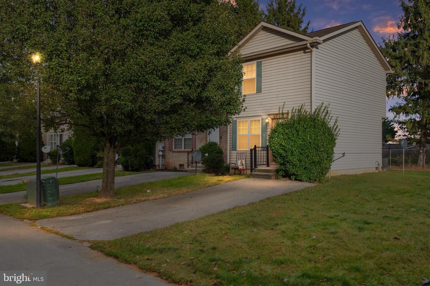 45 Dorothy Ct — photo