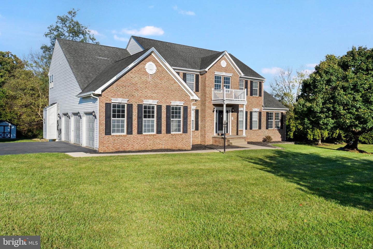 78 Irish Ln — photo