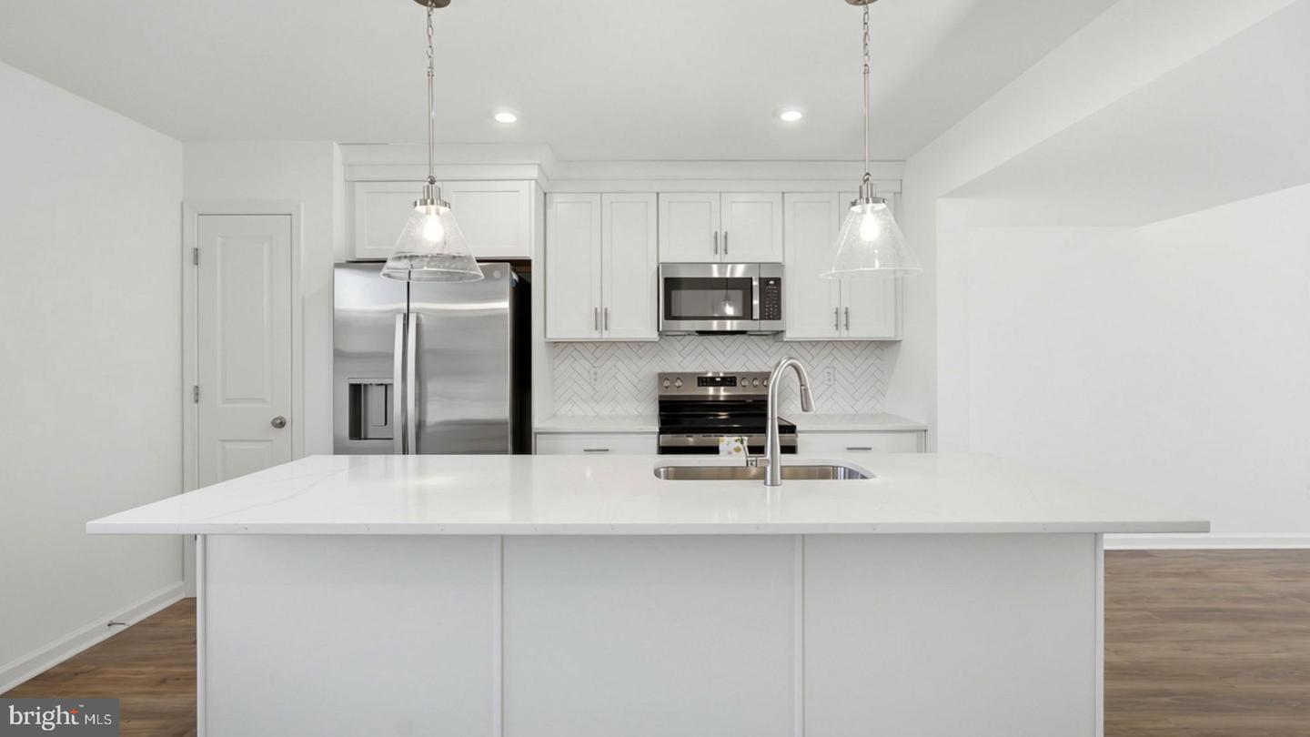 46 Hopkins Ct — photo