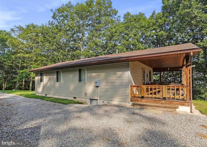 883 White Oak Crossing Rd — photo