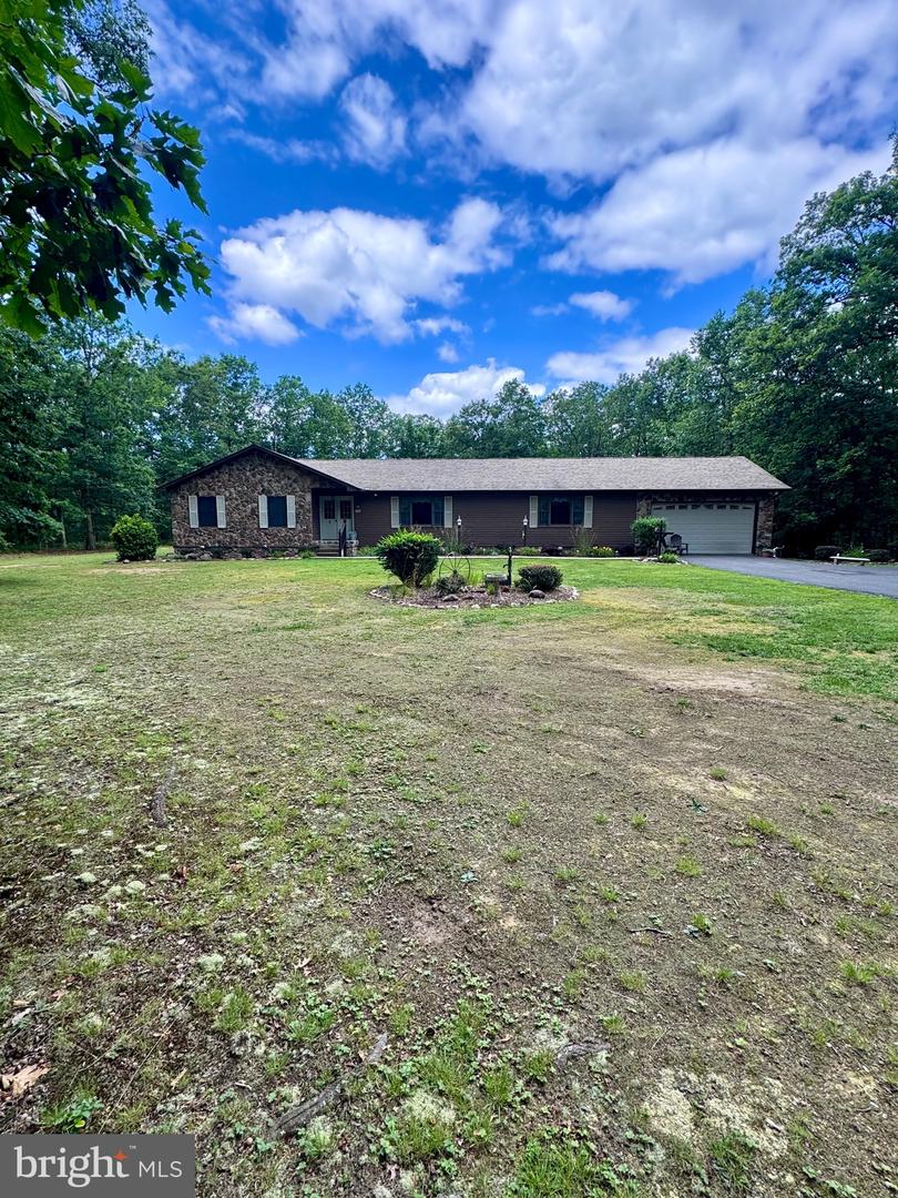 544 Summit Dr — photo