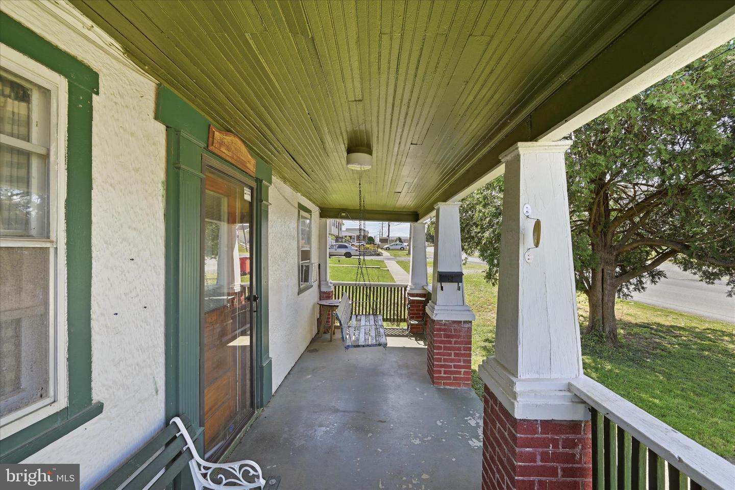 101 S George Street, Ranson, WV 25438 — photo 3