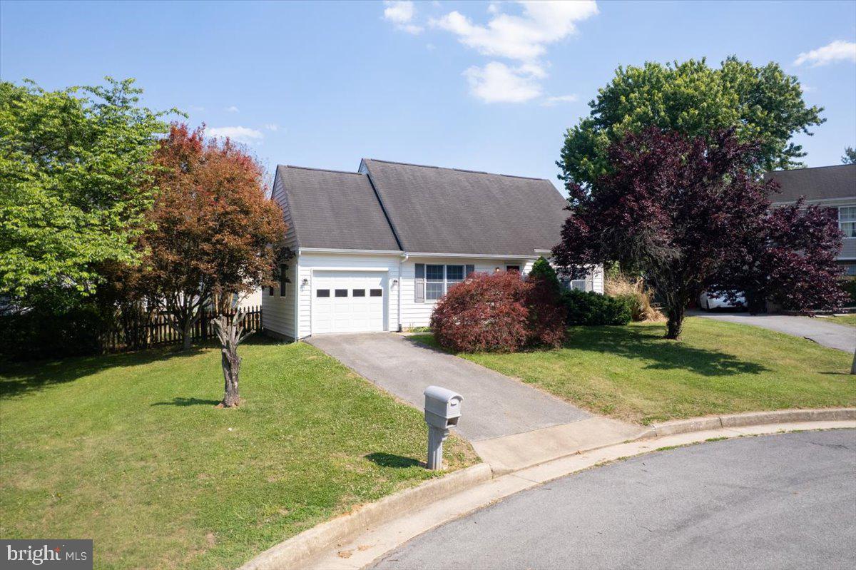 35 Oatfield Ct — photo