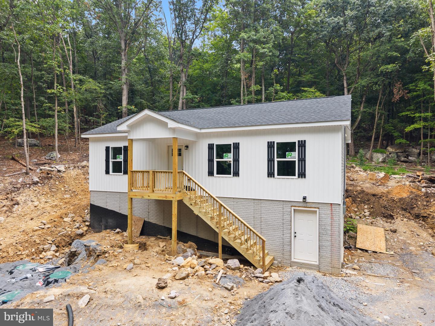 424 Stone Ridge Rd — photo