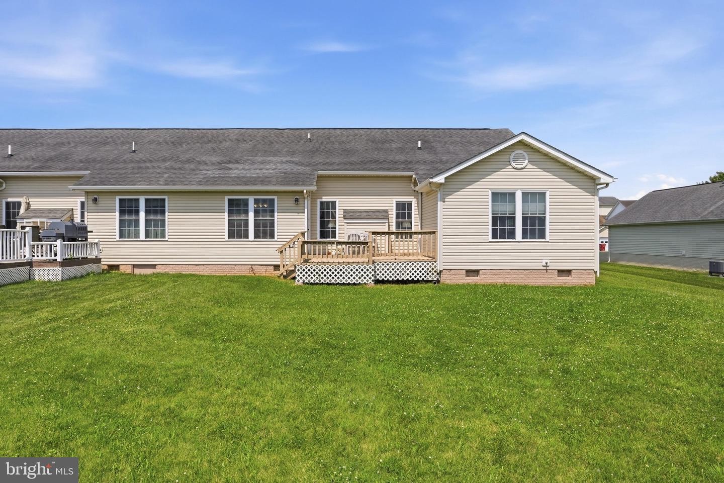 140 Peter Rabbit Drive, Ranson, WV 25438 — photo 2