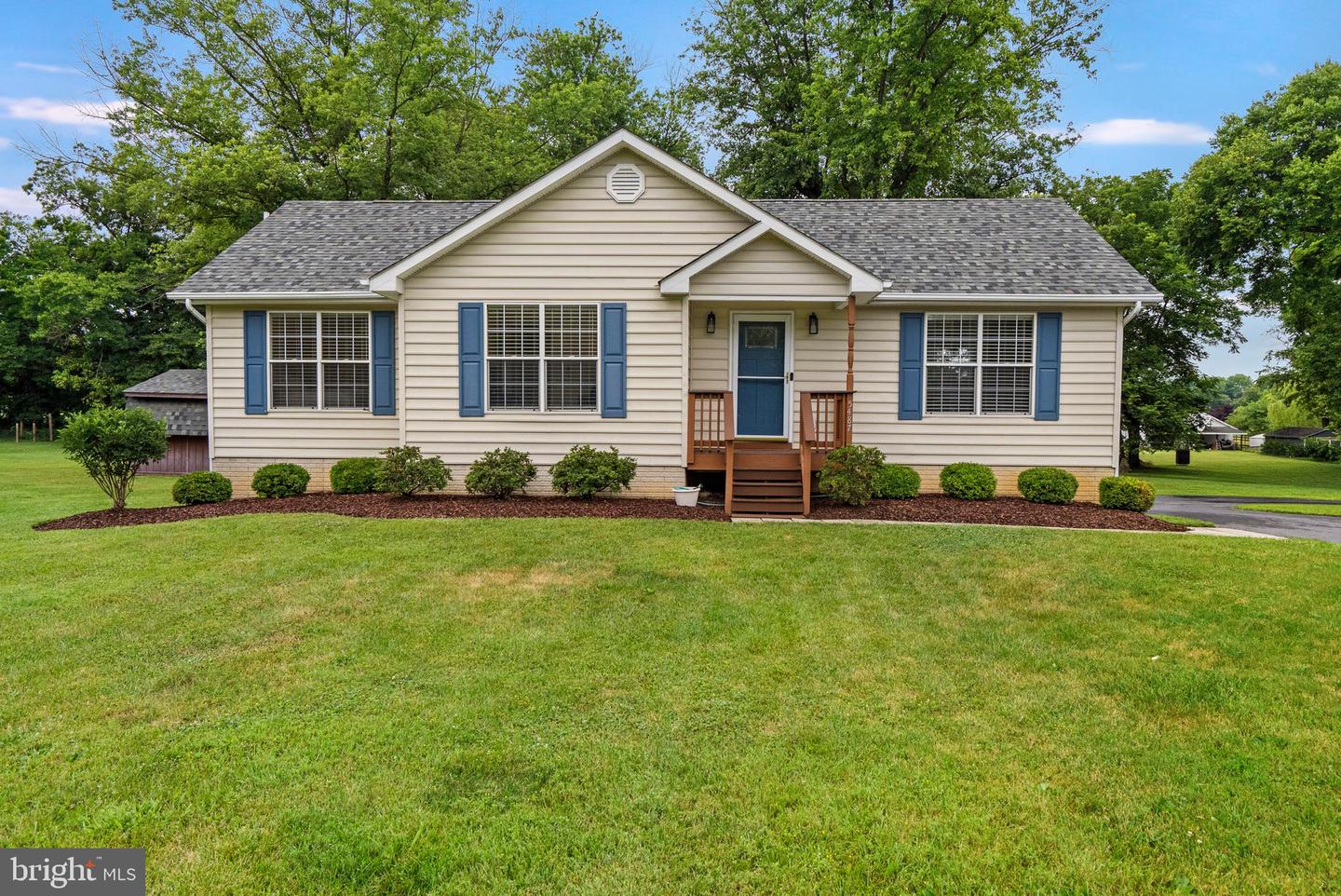 5487 Summit Point Road, Charles Town, WV 25414 — photo 2