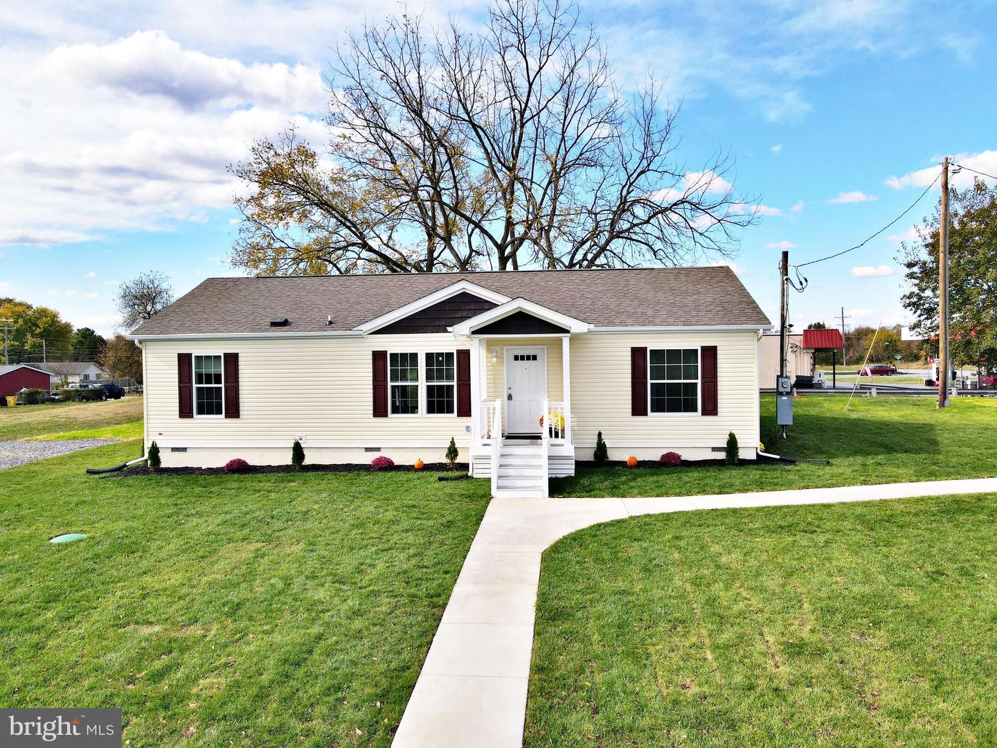35 Fox Chase Ct — photo