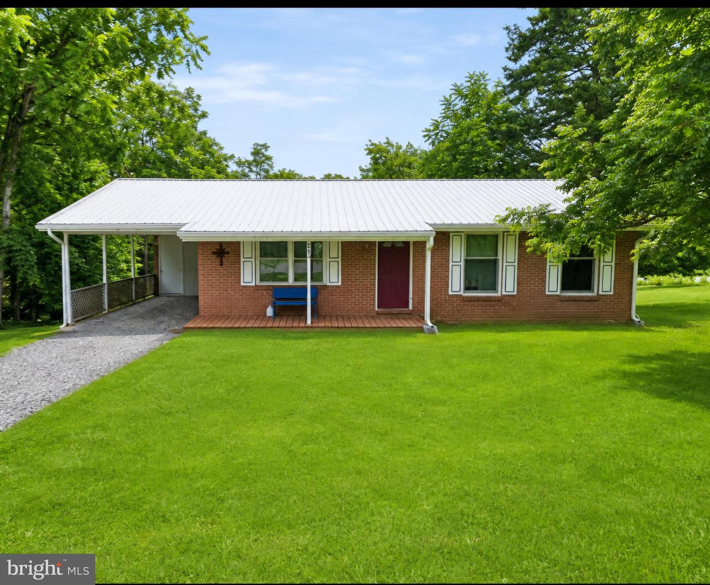 225 Cedar Hill Dr — photo