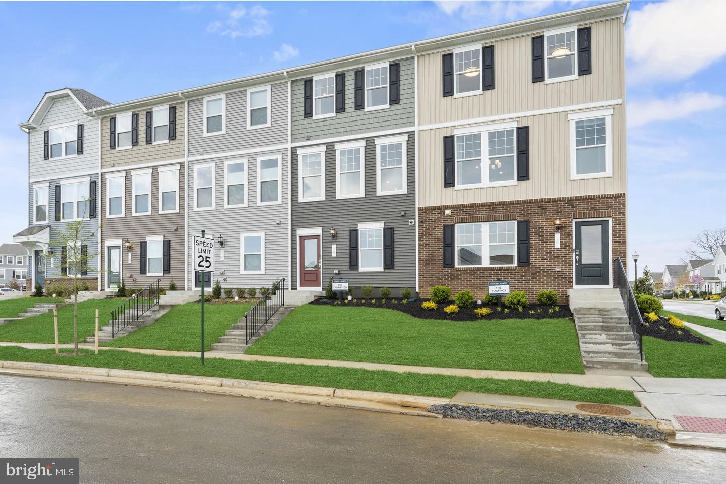 372 Anthem St #[448] — photo