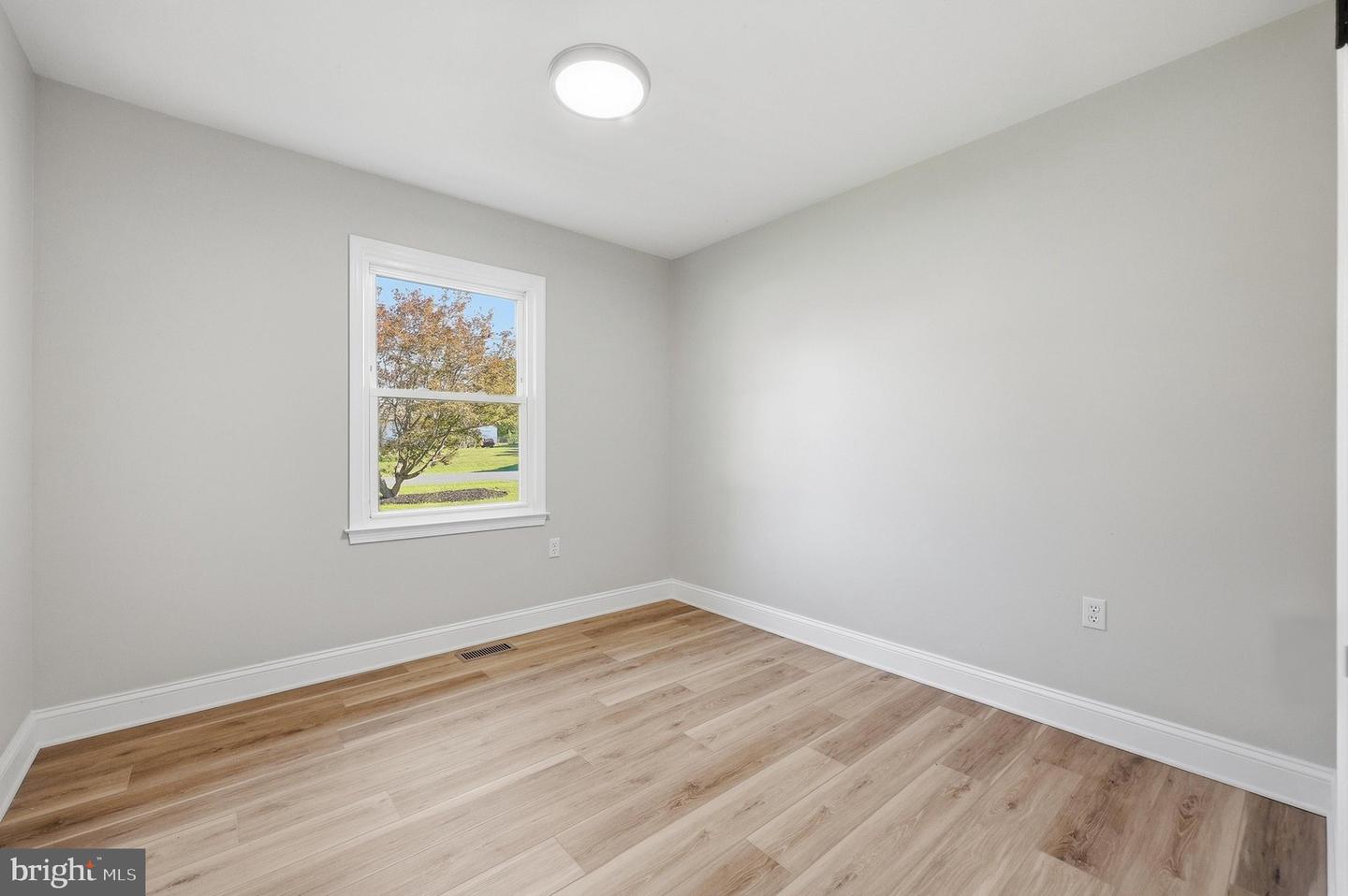 1422 Tuscawilla Dr — photo
