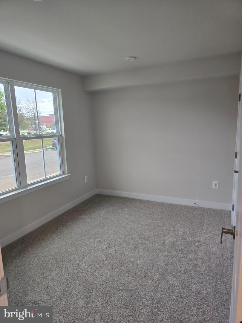 33 Oasis Avenue, Ranson, WV 25438 — photo 3