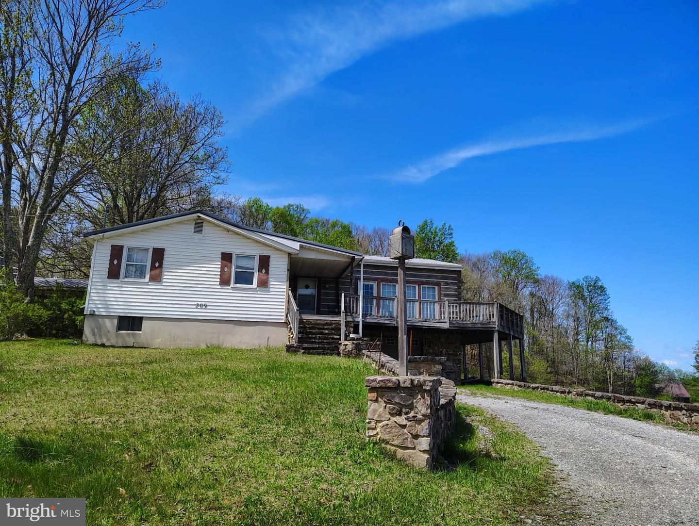 303 Willeva Rd — photo