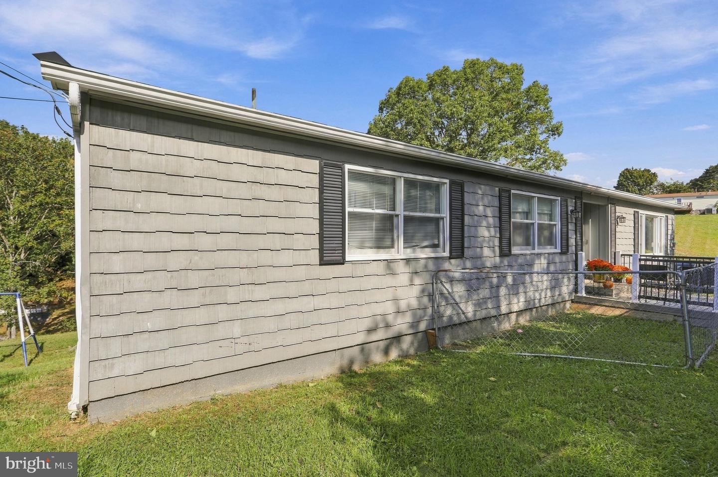 1994 Old Furnace Road, Ridgeley, WV 26753 — photo 2