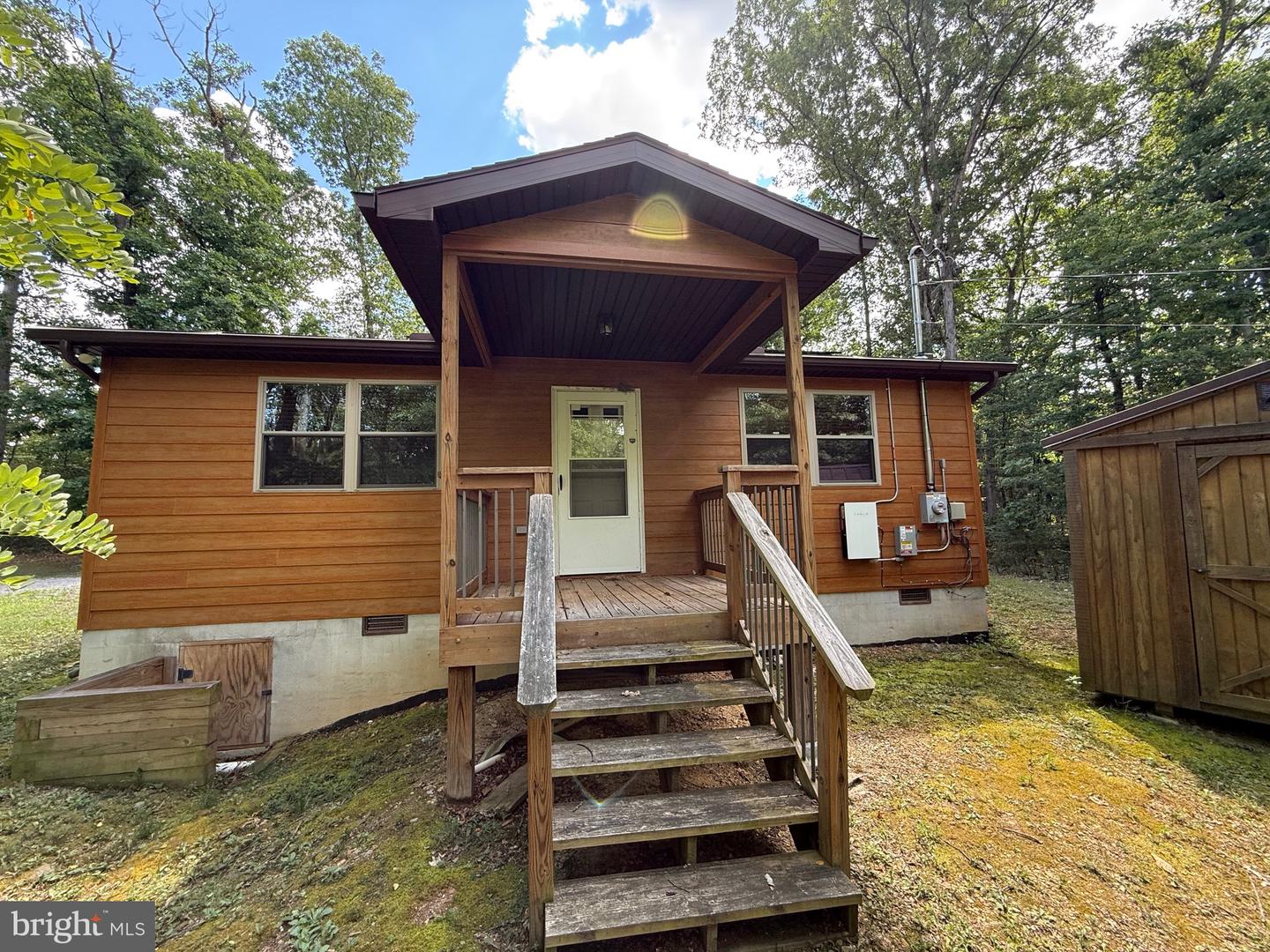 722 Oak Hill Rd — photo