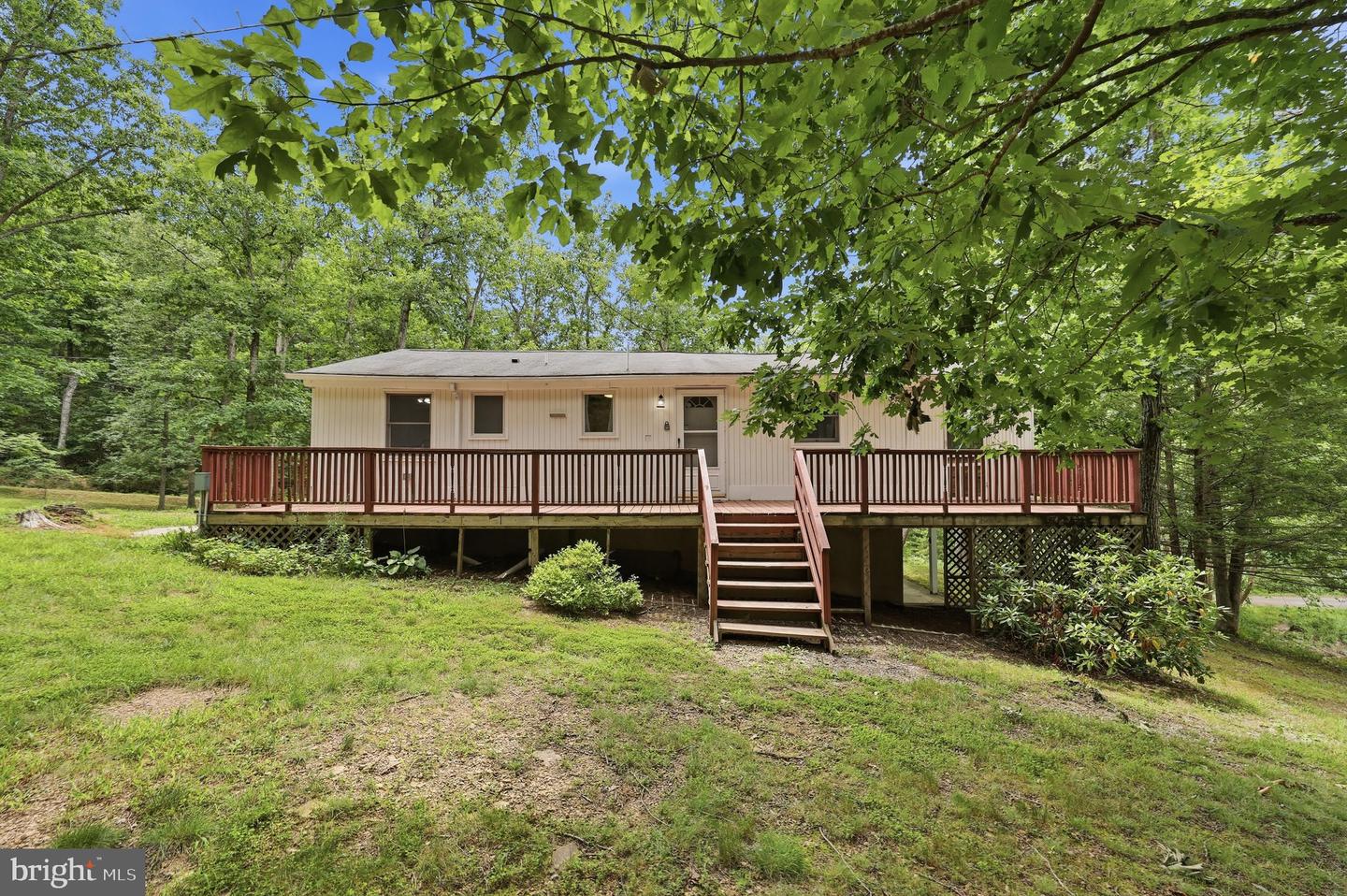 371 Oak Hill Rd — photo