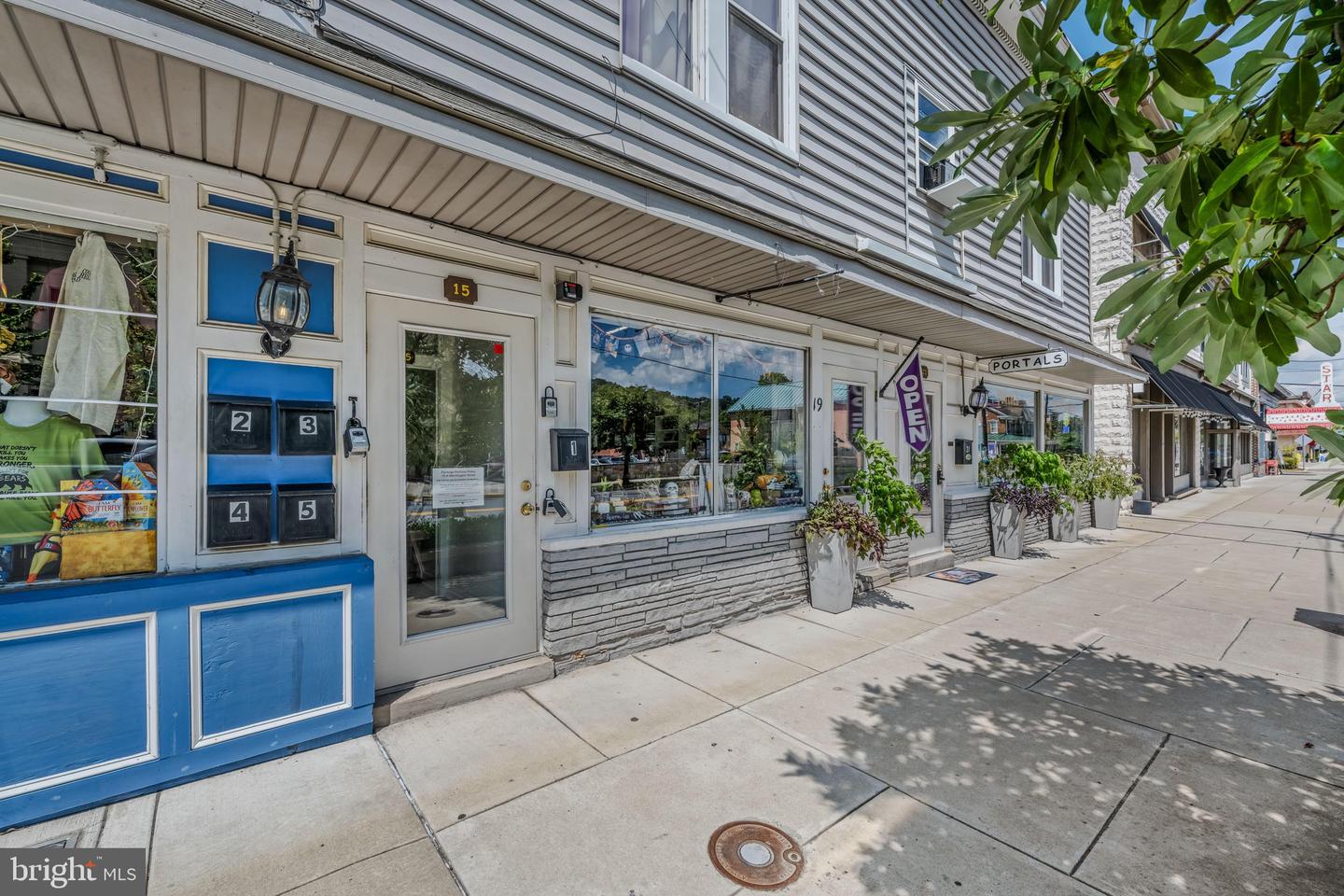 15 N Washington St #5 — photo